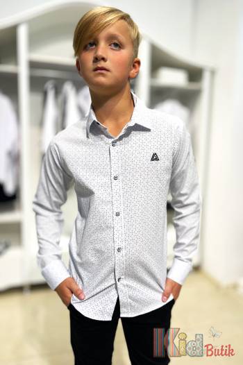 Купить Рубашка белая с мелкими рисочками для мальчика A-yugi Jeans Аю23-45рисоч(18101/18118102) на КидБутик Рубашка белая с мелкими рисочками для мальчика A-yugi Jeans Аю23-45рисоч(18101/18118102)