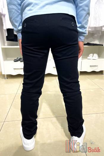 Купить Брюки скини лаконичные черные для мальчика A-yugi Jeans Аю23-39(5368) на КидБутик Брюки скини лаконичные черные для мальчика A-yugi Jeans Аю23-39(5368)
