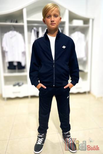 Купить Спортивный костюм синий "Design Department" для мальчика A-yugi Jeans Аю23-36Сн(7192) на КидБутик Спортивный костюм синий "Design Department" для мальчика A-yugi Jeans Аю23-36Сн(7192)