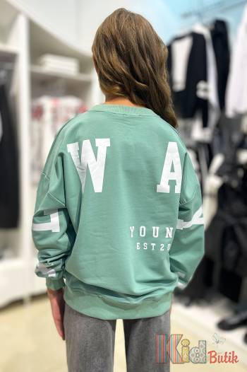 Купити Світшот м'ятного кольору з написом на спині always young для дівчинки MiniModa Мі23-1мята(3492) на КідБутік Світшот м'ятного кольору з написом на спині always young для дівчинки MiniModa Мі23-1мята(3492)