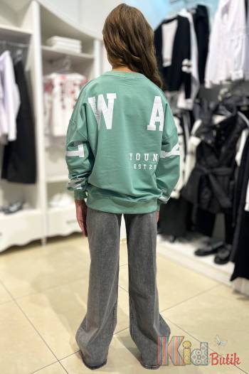 Купити Світшот м'ятного кольору з написом на спині always young для дівчинки MiniModa Мі23-1мята(3492) на КідБутік Світшот м'ятного кольору з написом на спині always young для дівчинки MiniModa Мі23-1мята(3492)
