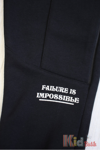 Купить Штаны спортивные "Future is Impossible" для мальчика NK Unsea НК23-80(65318) на КидБутик Штаны спортивные "Future is Impossible" для мальчика NK Unsea НК23-80(65318)