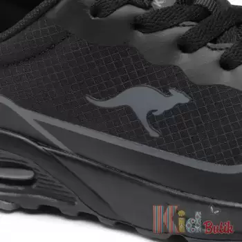 Купить Кроссовки текстильные чёрного цвета с тёмной подошвой KangaROOS 23-18622-000-5500 на КидБутик Кроссовки текстильные чёрного цвета с тёмной подошвой KangaROOS 23-18622-000-5500