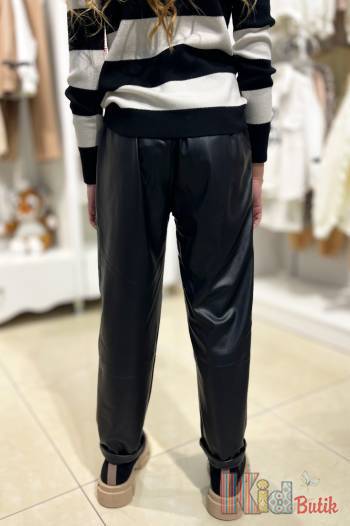 Купити Штани з екошкіри чорні утеплені прямі MiniModa Мі23-27(3497М) на КідБутік Штани з екошкіри чорні утеплені прямі MiniModa Мі23-27(3497М)