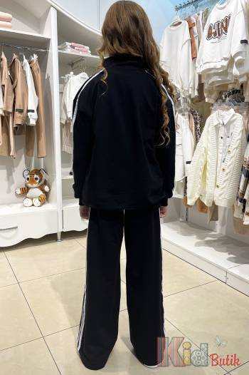 Купить Костюм спортивный черный с лампасами "С" MiniModa Мі23-29(3834М) на КидБутик Костюм спортивный черный с лампасами "С" MiniModa Мі23-29(3834М)