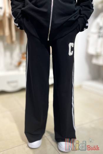 Купить Костюм спортивный черный с лампасами "С" MiniModa Мі23-29(3834М) на КидБутик Костюм спортивный черный с лампасами "С" MiniModa Мі23-29(3834М)