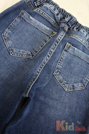 Купить Джинсы прямые синего цвета для мальчика A-yugi Jeans Аю24-5Сн(5403) на КидБутик Джинсы прямые синего цвета для мальчика A-yugi Jeans Аю24-5Сн(5403)