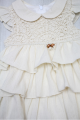 Купить Платье бежевого цвета для девочки MYMIO baby Му24-3905 на КидБутик Платье бежевого цвета для девочки MYMIO baby Му24-3905 - фото 6