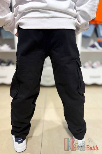 Купити Джинси карго чорні універсальні A-yugi Jeans Аю24-12(5435) на КідБутік Джинси карго чорні універсальні A-yugi Jeans Аю24-12(5435)