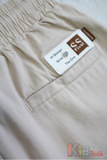 Купити Штани прямі бежеві для хлопчика A-yugi Jeans Аю24-15(5410) на КідБутік Штани прямі бежеві для хлопчика A-yugi Jeans Аю24-15(5410)