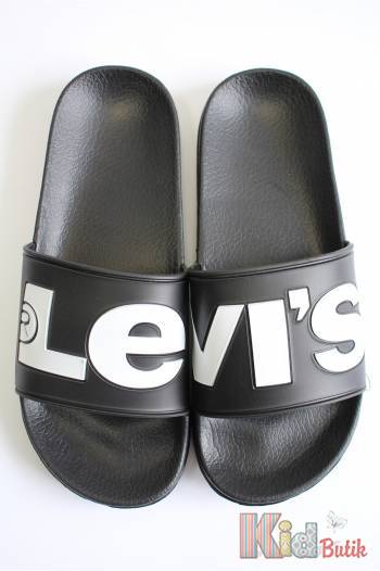 Купити Шльопанці чорні з написом для підлітка Levi's Lv25-9Чор (0239S) на КідБутік Шльопанці чорні з написом для підлітка Levi's Lv25-9Чор (0239S)