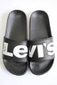 Купити Шльопанці чорні з написом для підлітка Levi's Lv25-9Чор (0239S) на КідБутік Шльопанці чорні з написом для підлітка Levi's Lv25-9Чор (0239S) - фото 3