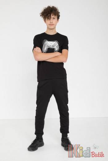 Купить Футболка черная "Game" для мальчика Reporter Young Р24-19(0440В-09-100) на КидБутик Футболка черная "Game" для мальчика Reporter Young Р24-19(0440В-09-100)