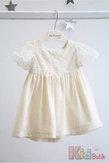 Купить Платье в рельефные точечки для маленькой девочки MYMIO baby Му24-5633ekru на КидБутик Платье в рельефные точечки для маленькой девочки MYMIO baby Му24-5633ekru
