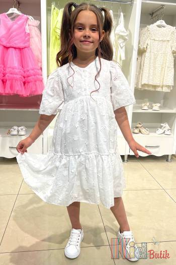 Купить Платье белое с принтом из рельефных цветочков Escabel Kids Ес24-26(35708) на КидБутик Платье белое с принтом из рельефных цветочков Escabel Kids Ес24-26(35708)
