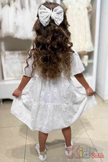 Купить Платье белое в объемные цветочки Escabel Kids Ес24-29(35724) на КидБутик Платье белое в объемные цветочки Escabel Kids Ес24-29(35724)