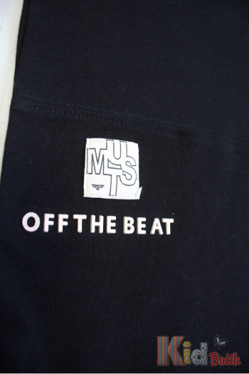Купити Футболка поло чорна "Must Off the Beat" для хлопчика Carrinos Car24-3Чорн(98927) на КідБутік Футболка поло чорна "Must Off the Beat" для хлопчика Carrinos Car24-3Чорн(98927)