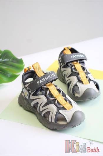 Купить Босоножки закрытые "Fashion" для мальчика Jong-Golf 24-L127-2-3 на КидБутик Босоножки закрытые "Fashion" для мальчика Jong-Golf 24-L127-2-3