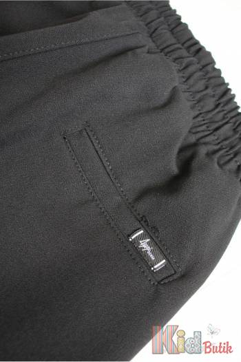 Купить Штаны прямые черного цвета для мальчика A-yugi Jeans Аю24-32 на КидБутик Штаны прямые черного цвета для мальчика A-yugi Jeans Аю24-32