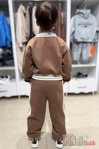 Купить Костюм утепленный спортивный коричневый с бомбером Bolina Baby И24-75Кор(55256) на КидБутик Костюм утепленный спортивный коричневый с бомбером Bolina Baby И24-75Кор(55256)
