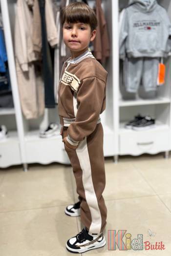 Купить Костюм утепленный спортивный коричневый с бомбером Bolina Baby И24-75Кор(55256) на КидБутик Костюм утепленный спортивный коричневый с бомбером Bolina Baby И24-75Кор(55256)