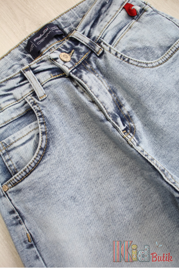 Купити Джинси мом світло-сині для хлопчика A-yugi Jeans Аю25-9(5459) на КідБутік Джинси мом світло-сині для хлопчика A-yugi Jeans Аю25-9(5459)