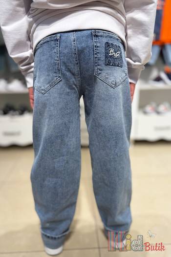Купити Джинси мом світло-сині Design A-yugi Jeans Аю25-10(5461) на КідБутік Джинси мом світло-сині Design A-yugi Jeans Аю25-10(5461)