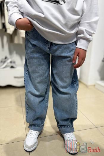Купити Джинси мом світло-сині Design A-yugi Jeans Аю25-10(5461) на КідБутік Джинси мом світло-сині Design A-yugi Jeans Аю25-10(5461)