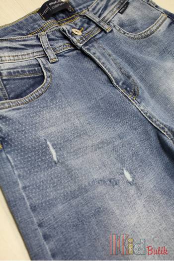 Купить Джинсы бананы широкие светло-синие для мальчика A-yugi Jeans Аю25-11(5467) на КидБутик Джинсы бананы широкие светло-синие для мальчика A-yugi Jeans Аю25-11(5467)