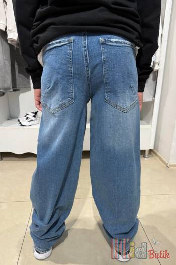 Купить Джинсы бананы широкие светло-синие для мальчика A-yugi Jeans Аю25-11(5467) на КидБутик Джинсы бананы широкие светло-синие для мальчика A-yugi Jeans Аю25-11(5467)