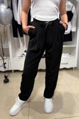 Купить Штаны бананы черные со складками для девочки A-yugi Jeans Аю25-2(9397) на КидБутик Штаны бананы черные со складками для девочки A-yugi Jeans Аю25-2(9397)