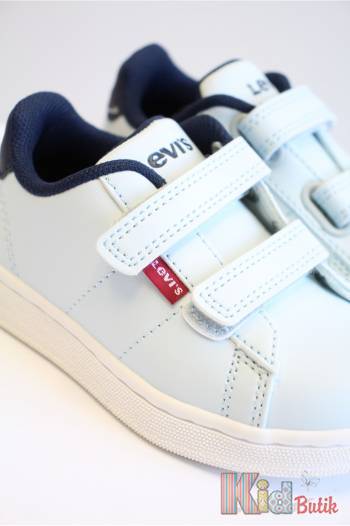 Купити Кросівки блакитного кольору для хлопчика Levi's Lv25-8Блак(0232S) на КідБутік Кросівки блакитного кольору для хлопчика Levi's Lv25-8Блак(0232S)
