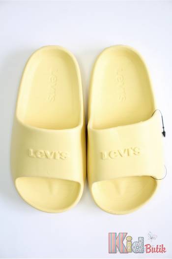 Купити Шльопанці жовтого кольору для дівчинки Levi's Lv25-10Св.Беж (0001S) на КідБутік Шльопанці жовтого кольору для дівчинки Levi's Lv25-10Св.Беж (0001S)