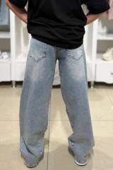Купить Джинсы прямые голубые для мальчика A-yugi Jeans Аю25-5блак(5465) на КидБутик Джинсы прямые голубые для мальчика A-yugi Jeans Аю25-5блак(5465)