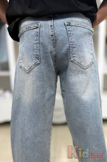 Купити Джинси прямі блакитні для хлопчика A-yugi Jeans Аю25-5блак(5465) на КідБутік Джинси прямі блакитні для хлопчика A-yugi Jeans Аю25-5блак(5465)