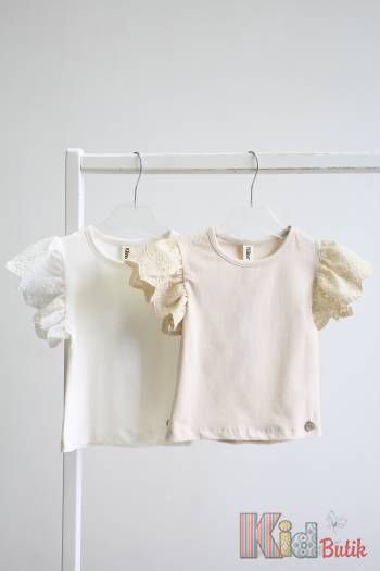 Купить Футболка молочная с ажурными рукавчиками Klins Kids Style В25-2Мол(К-231) на КидБутик Футболка молочная с ажурными рукавчиками Klins Kids Style В25-2Мол(К-231)