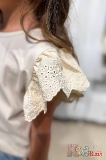 Купить Футболка бежевая с ажурными рукавчиками Klins Kids Style В25-2Беж(К-231) на КидБутик Футболка бежевая с ажурными рукавчиками Klins Kids Style В25-2Беж(К-231)
