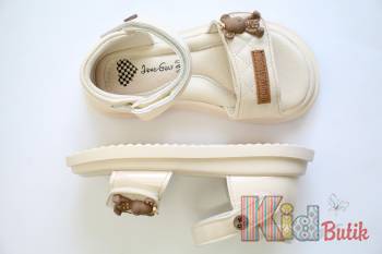 Купити Кремові босоніжки з фігуркою для дівчинки Jong-Golf 25-B20562-6 на КідБутік Кремові босоніжки з фігуркою для дівчинки Jong-Golf 25-B20562-6