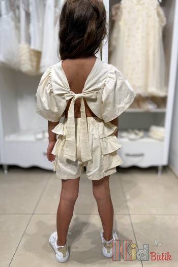Купити Костюм 2-ка кремовий блуза+шорти з рюшами Serkon Се25-3(0779)Бж на КідБутік Костюм 2-ка кремовий блуза+шорти з рюшами Serkon Се25-3(0779)Бж