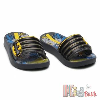Купить Шлепанцы черные "Бетмен" Ipanema 25-26289-20126 на КидБутик Шлепанцы черные "Бетмен" Ipanema 25-26289-20126
