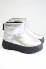 Купить Угги серебристые для девочки Gap Gap25-GPK521450 на КидБутик Угги серебристые для девочки Gap Gap25-GPK521450
