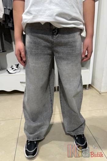 Купить Джинсы прямые серого цвета для мальчика A-yugi Jeans Аю25-37(5519) на КидБутик Джинсы прямые серого цвета для мальчика A-yugi Jeans Аю25-37(5519)