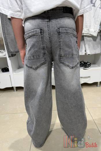 Купить Джинсы прямые серого цвета для мальчика A-yugi Jeans Аю25-37(5519) на КидБутик Джинсы прямые серого цвета для мальчика A-yugi Jeans Аю25-37(5519)