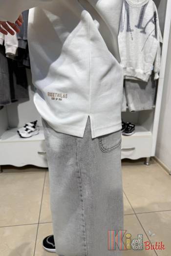Купити Світшот молочний "Essetnilas" A-yugi Jeans Аю25-35Мол(7356) на КідБутік Світшот молочний "Essetnilas" A-yugi Jeans Аю25-35Мол(7356)