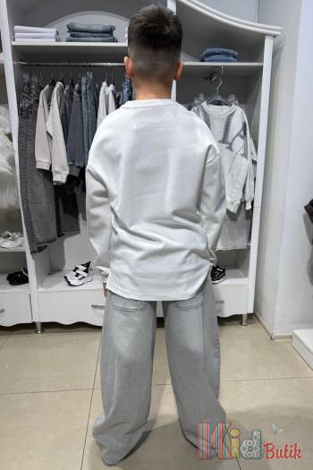 Купити Світшот молочний "Essetnilas" A-yugi Jeans Аю25-35Мол(7356) на КідБутік Світшот молочний "Essetnilas" A-yugi Jeans Аю25-35Мол(7356)