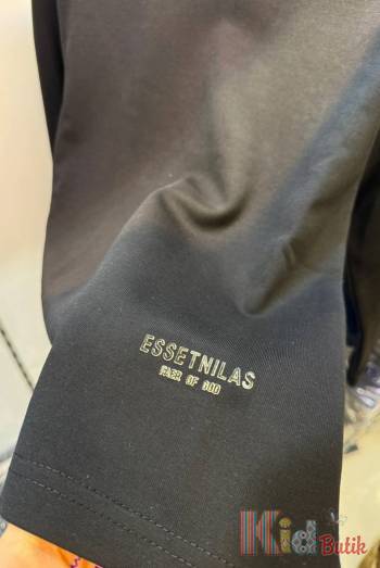 Купити Світшот чорний "Essetnilas" A-yugi Jeans Аю25-35Чор(7356) на КідБутік Світшот чорний "Essetnilas" A-yugi Jeans Аю25-35Чор(7356)