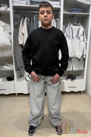 Купити Світшот чорний "Essetnilas" A-yugi Jeans Аю25-35Чор(7356) на КідБутік Світшот чорний "Essetnilas" A-yugi Jeans Аю25-35Чор(7356)