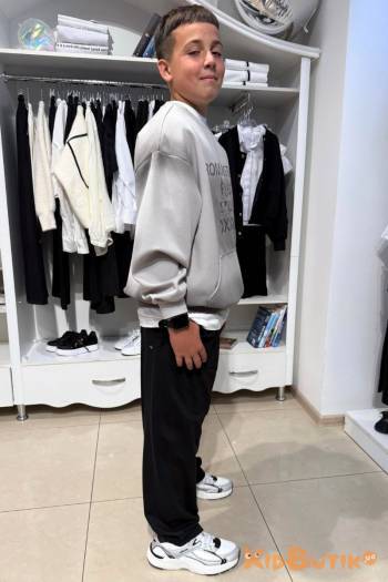 Купити Штани спортивні чорні для хлопчика A-yugi Jeans Аю25-39Чор на КідБутік Штани спортивні чорні для хлопчика A-yugi Jeans Аю25-39Чор