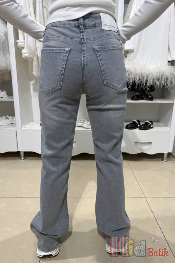 Купити Джинси кльош сірого кольору для дівчинки A-yugi Jeans Аю26-44Ср(9641) на КідБутік Джинси кльош сірого кольору для дівчинки A-yugi Jeans Аю26-44Ср(9641)