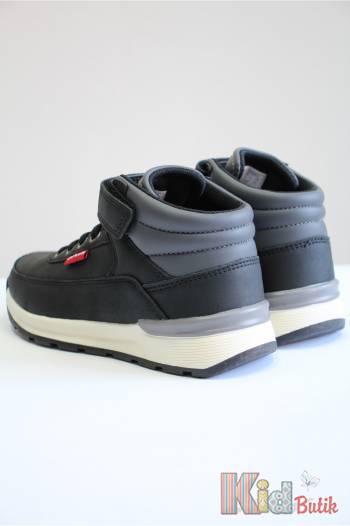 Купить Кроссовки хайтопы для мальчика Levi's Lv26-1/1Чор(VAS0001S) на КидБутик Кроссовки хайтопы для мальчика Levi's Lv26-1/1Чор(VAS0001S)